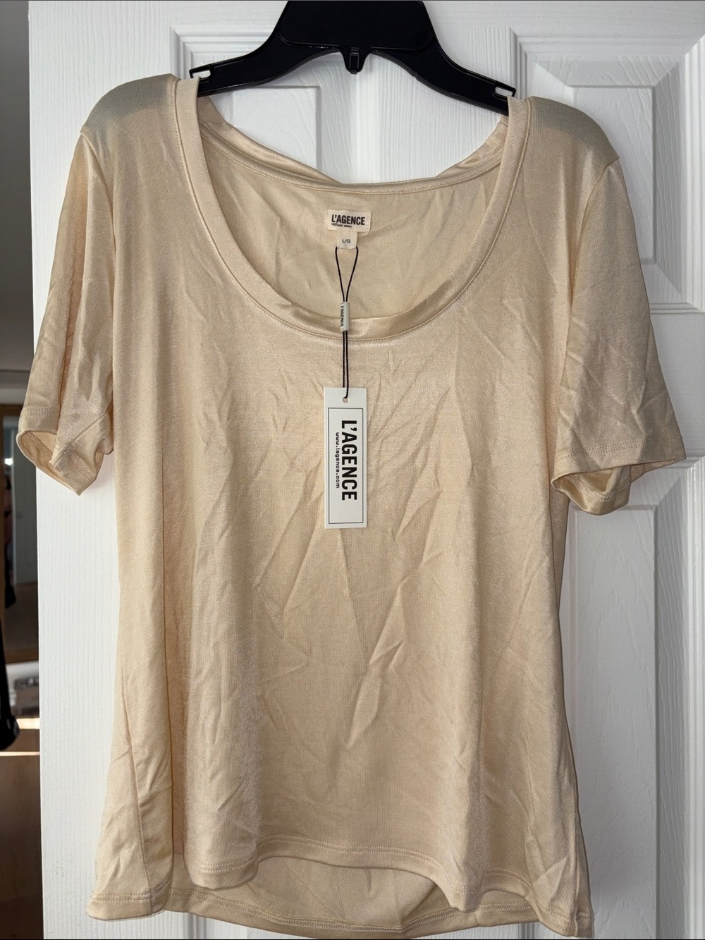 L'AGENCE Short Sleeve Scoop Neck Tee in Light Beige